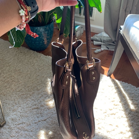 brown coach bag with golden undertones - Picture 7 of 7